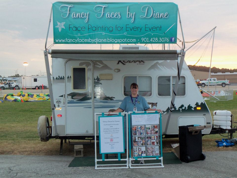 Face Paint Stand